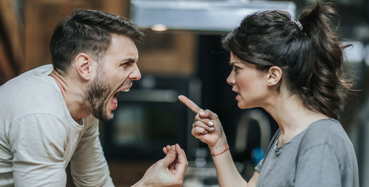 ঝগড়ার সময় ভুলেও সঙ্গীকে এসব কথা বলবেন না