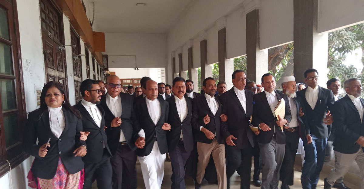 প্রধান বিচারপতির সঙ্গে দেখা করে যা বললেন কাজল