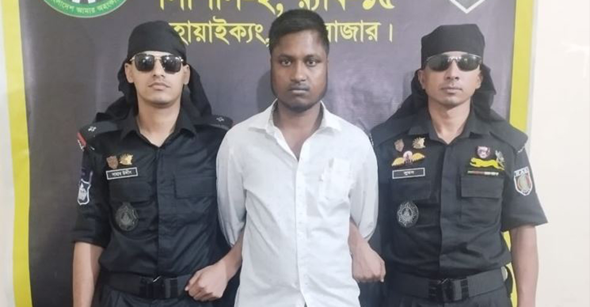 কক্সবাজারে ১ লাখ ইয়াবাসহ রোহিঙ্গা যুবক গ্রেফতার