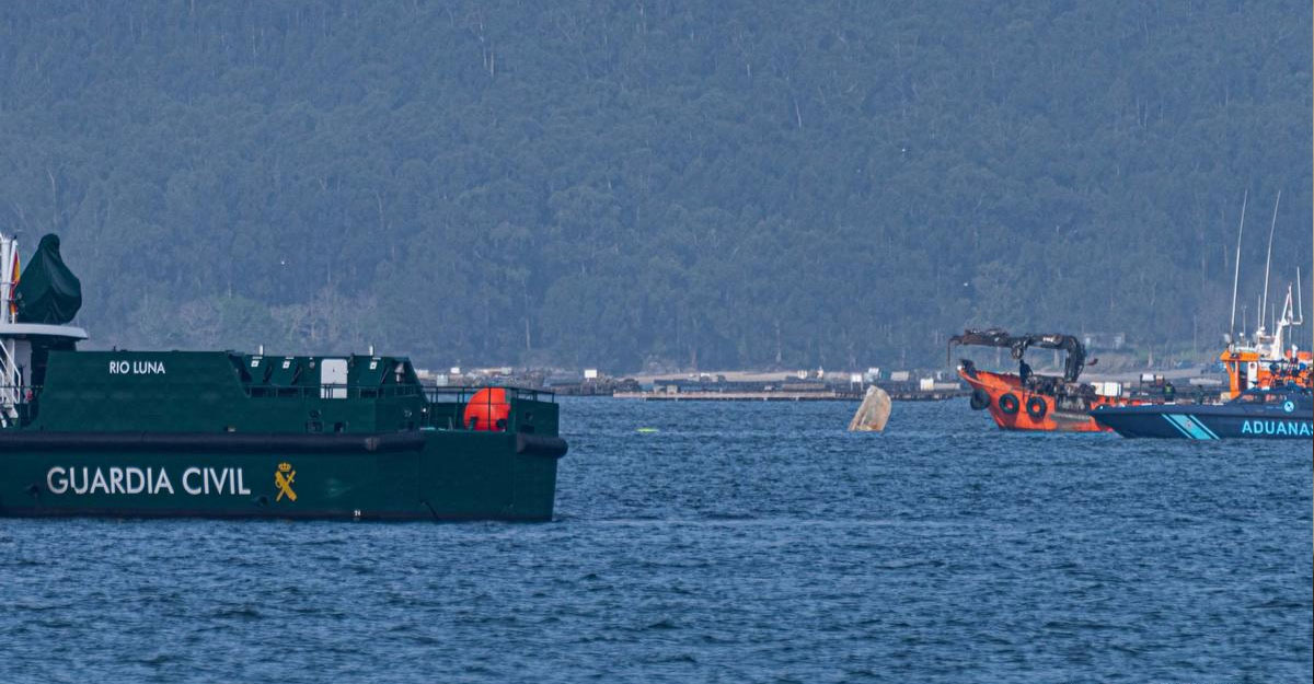 স্পেনের সমুদ্রে মিলল মাদক-সাবমেরিন!