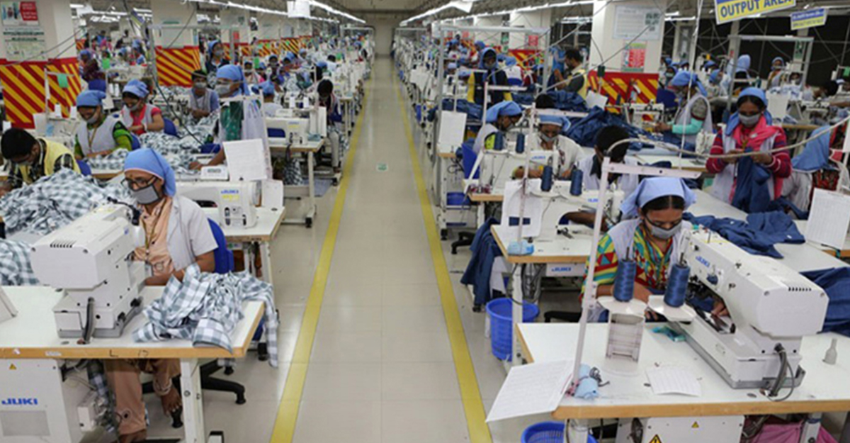 তৈরি পোশাক খাতে রফতানি প্রবৃদ্ধি বেড়েছে