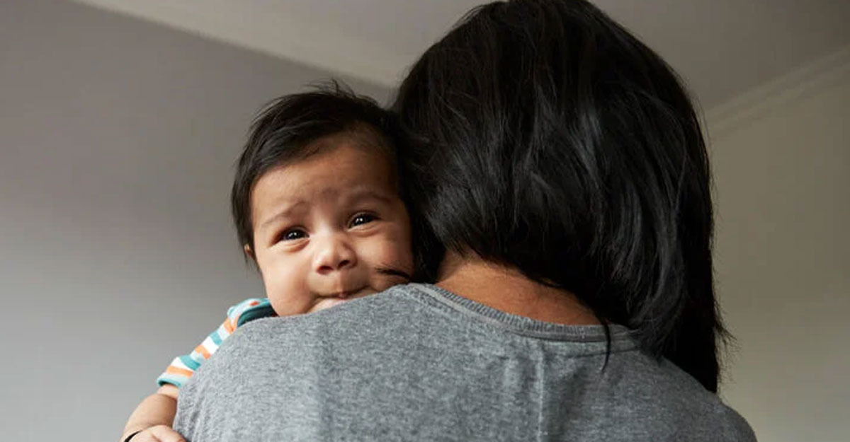 গ্যাসের সমস্যা হতে পারে নবজাতকেরও, করণীয় জানুন