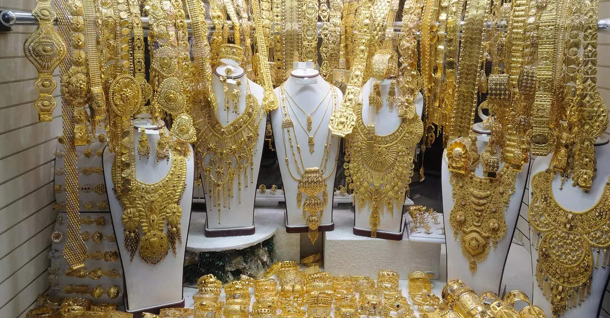 gold-ornaments