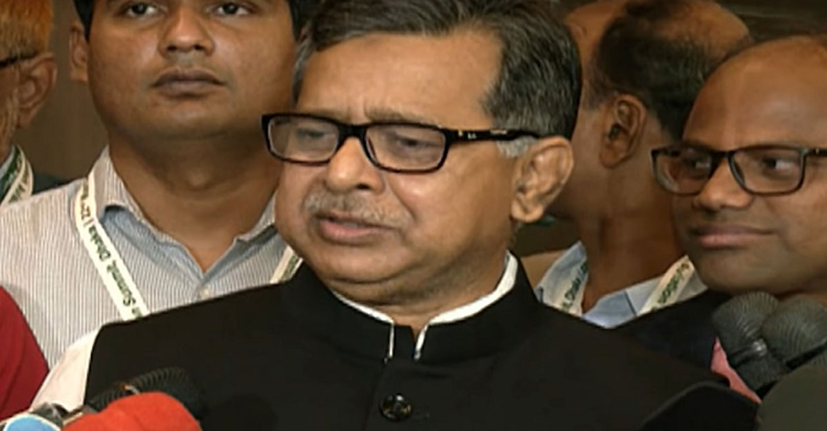 আলোচনার পরই হজ যাত্রীদের বিমান ভাড়া নির্ধারণ: প্রতিমন্ত্রী