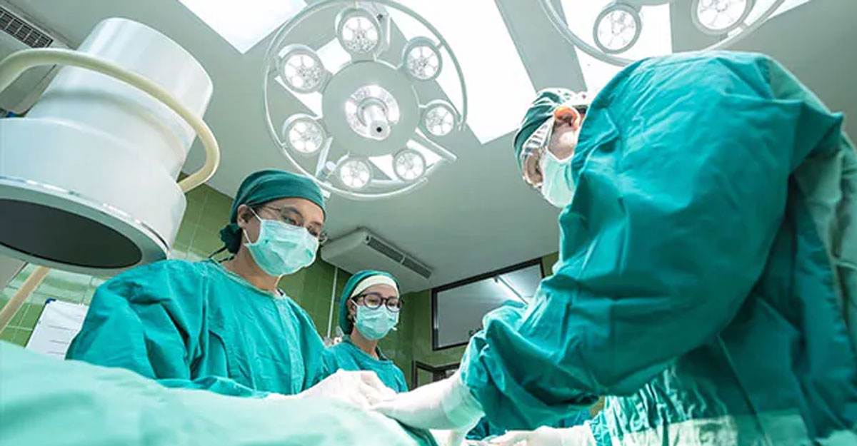 মাতৃগর্ভে থাকা শিশুর হার্ট সার্জারি, নজির গড়ল ভারত