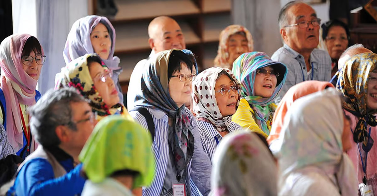 ইসলামে আকৃষ্ট হচ্ছেন জাপানিরা, বাড়ছে মুসলিমদের সংখ্যা