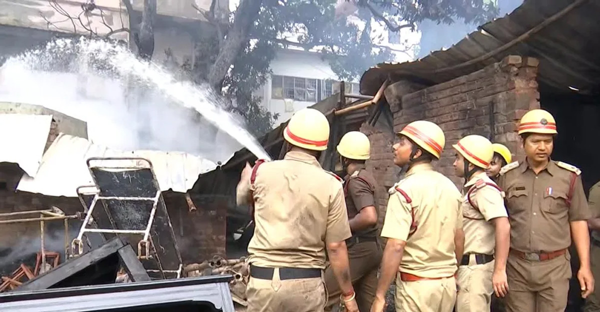 টলিউডের এনটি ওয়ান স্টুডিওতে ভয়াবহ আগুন