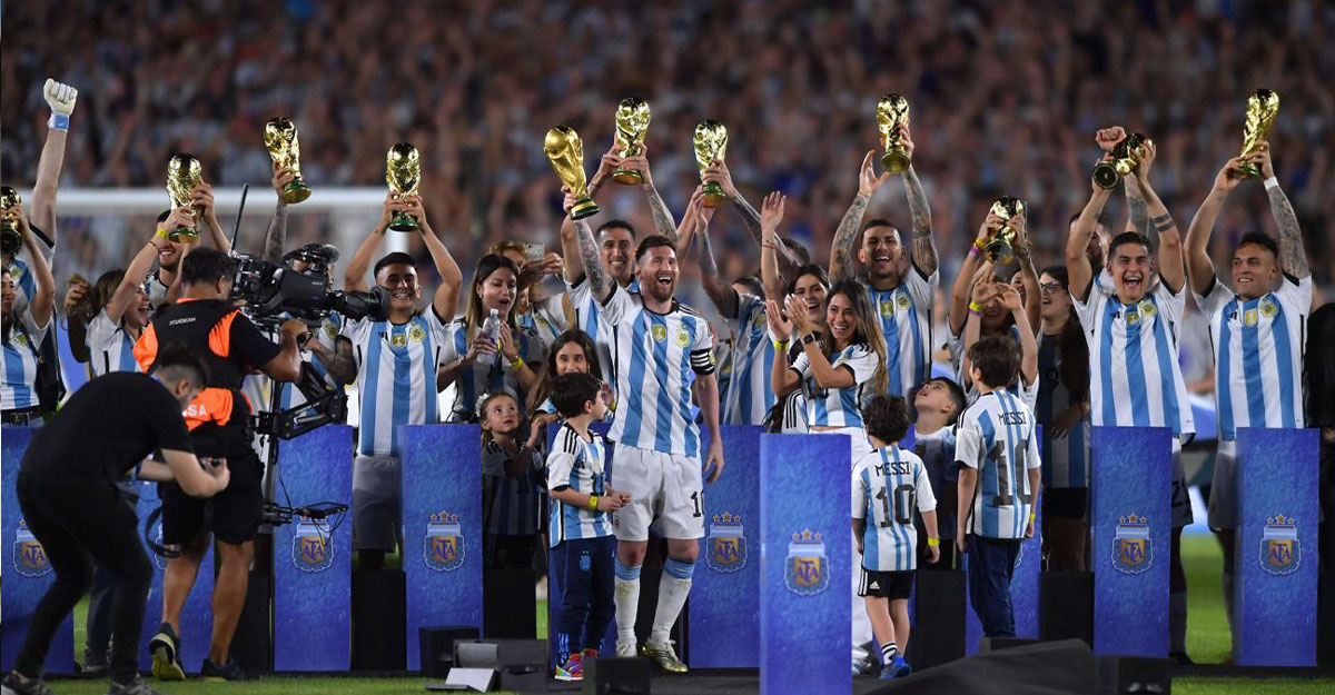 ছবিতে আর্জেন্টিনার ঐতিহাসিক ম্যাচ