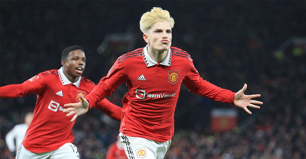 পিছিয়ে থেকেও এফএ কাপের শেষ আটে ম্যানইউ