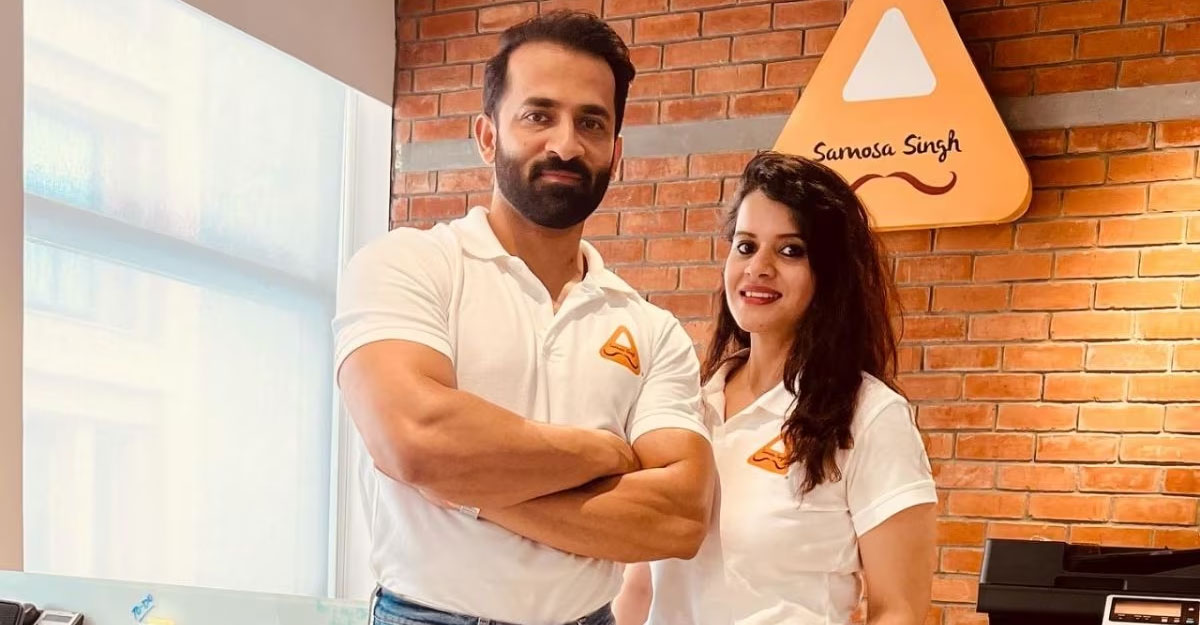 বড় চাকরি ছেড়ে শিঙাড়া বিক্রি, দিনে আয় ১৫ লাখ!