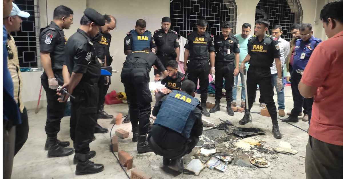 মডেল মসজিদের বিস্ফোরণে কোনো বিস্ফোরকদ্রব্য পাওয়া যায়নি: র্যাব