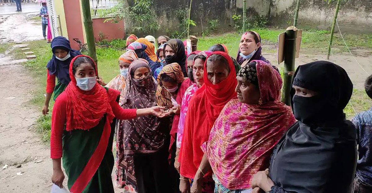 পটুয়াখালীর ৫ ইউনিয়নে ভোটগ্রহণ চলছে