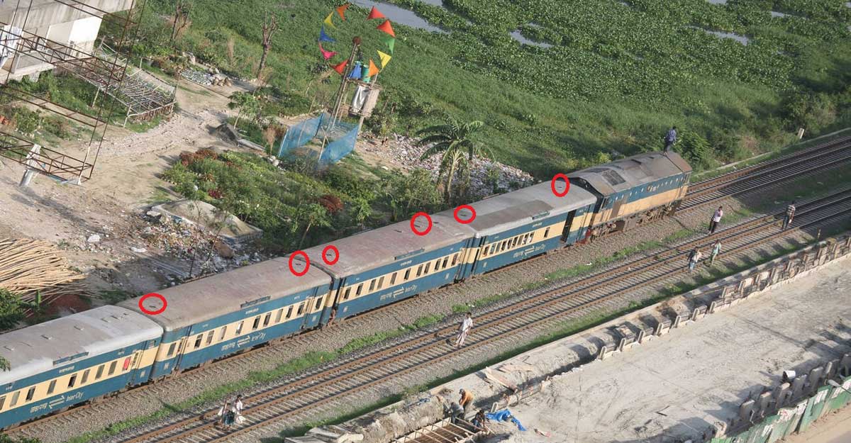 ট্রেনের ছাদে গোলাকার ঢাকনা থাকে কেন?