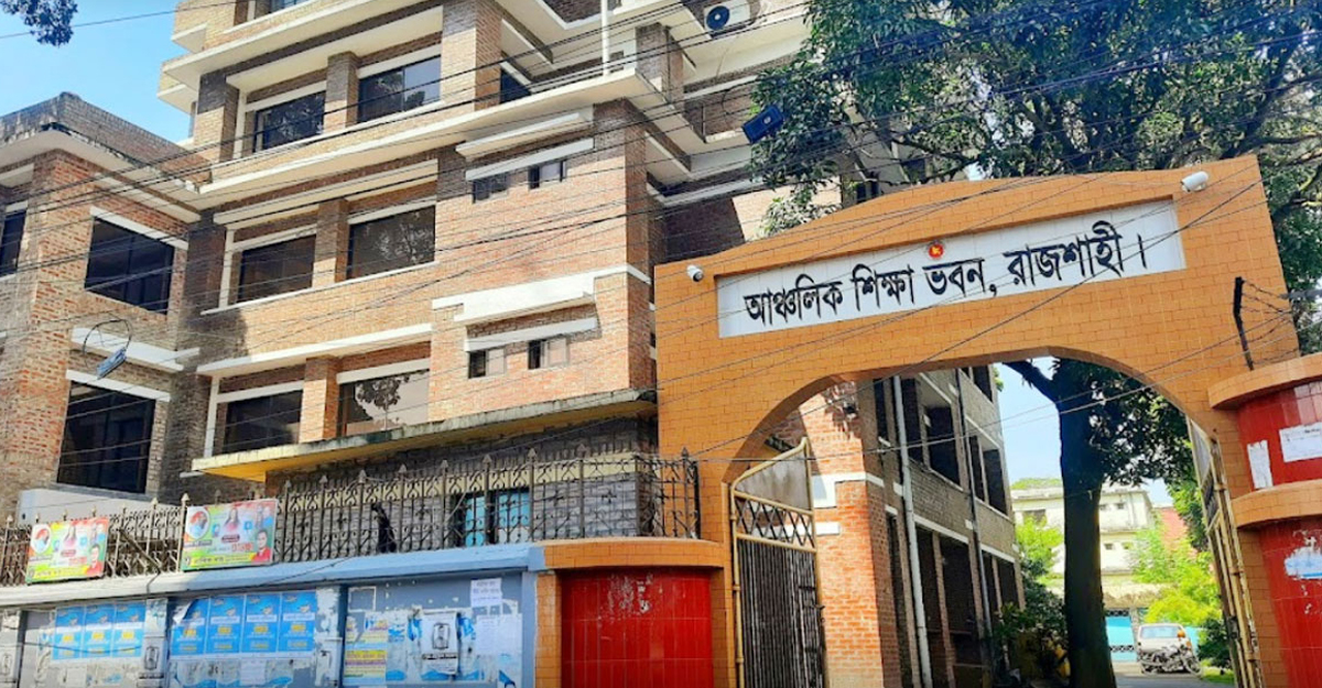 ১০টার আগে দেখা মেলে না স্যারদের!