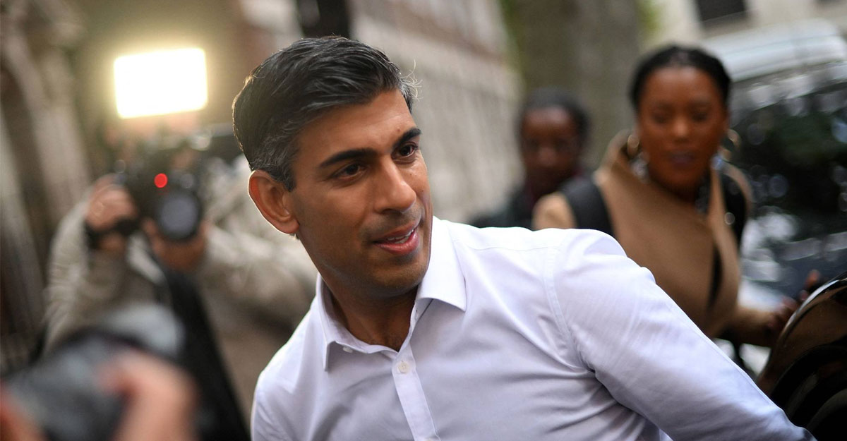 ফের নিয়ম ভেঙে পুলিশি ঝামেলায় ব্রিটিশ প্রধানমন্ত্রী