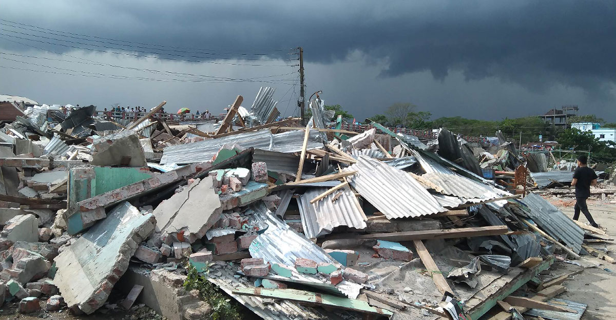 বরগুনায় অবৈধভাবে গড়ে ওঠা স্থাপনা উচ্ছেদ