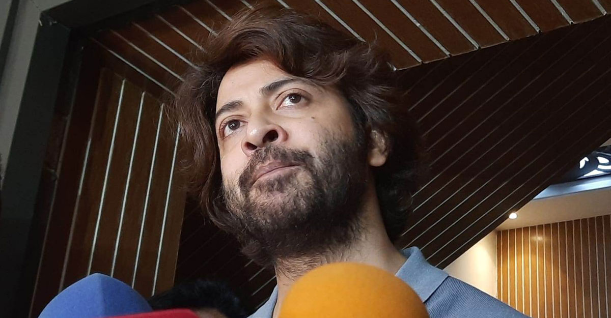 থানা মামলা না নেওয়ায় অবাক হয়েছেন শাকিব খান!