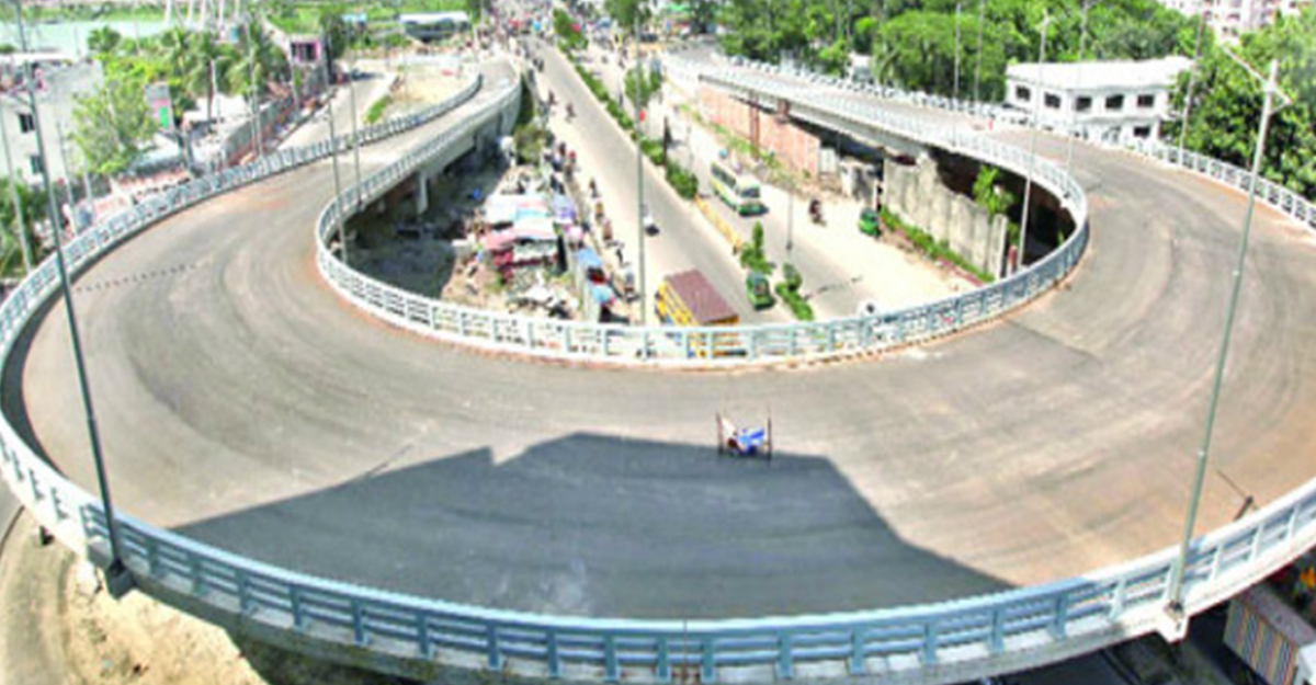 ঈদযাত্রা নির্বিঘ্ন করতে সড়ক সচিবের বৈঠক, খোলা হবে বন্ধ ইউলুপ