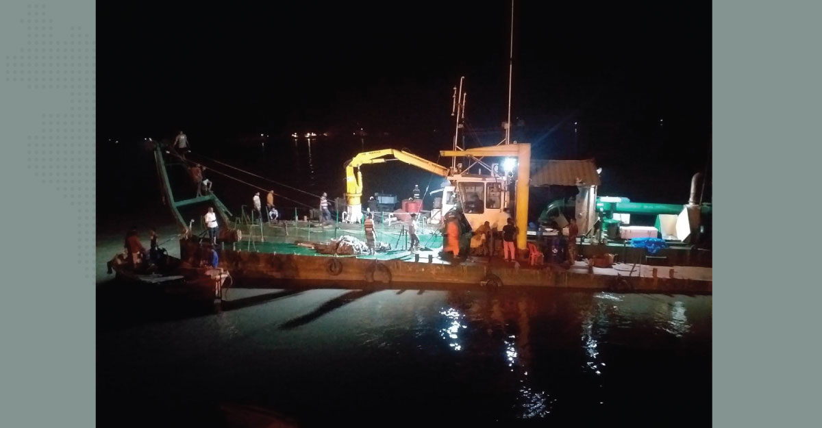 মোংলা বন্দরে ড্রেজার থেকে পড়ে শ্রমিক নিহত