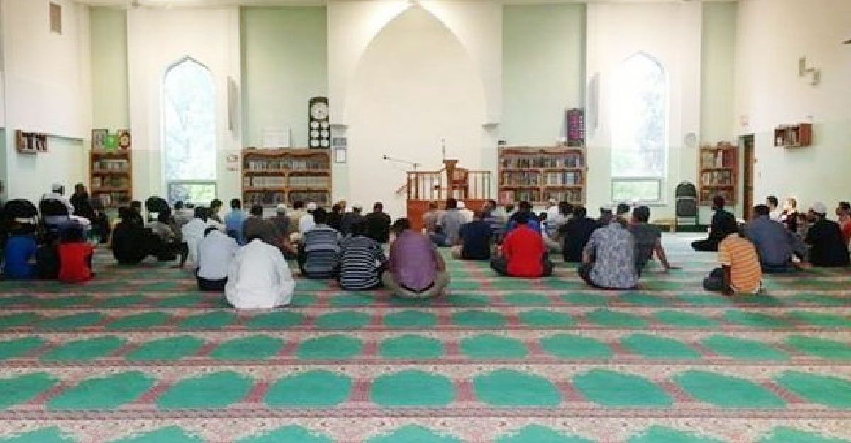 নামাজের জন্য অপেক্ষাকারীদেরকে নবীজির সুসংবাদ