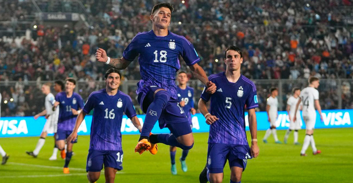 পাঁচ গোলের বিশাল জয়ে বিশ্বকাপের শেষ ষোলোয় আর্জেন্টিনা