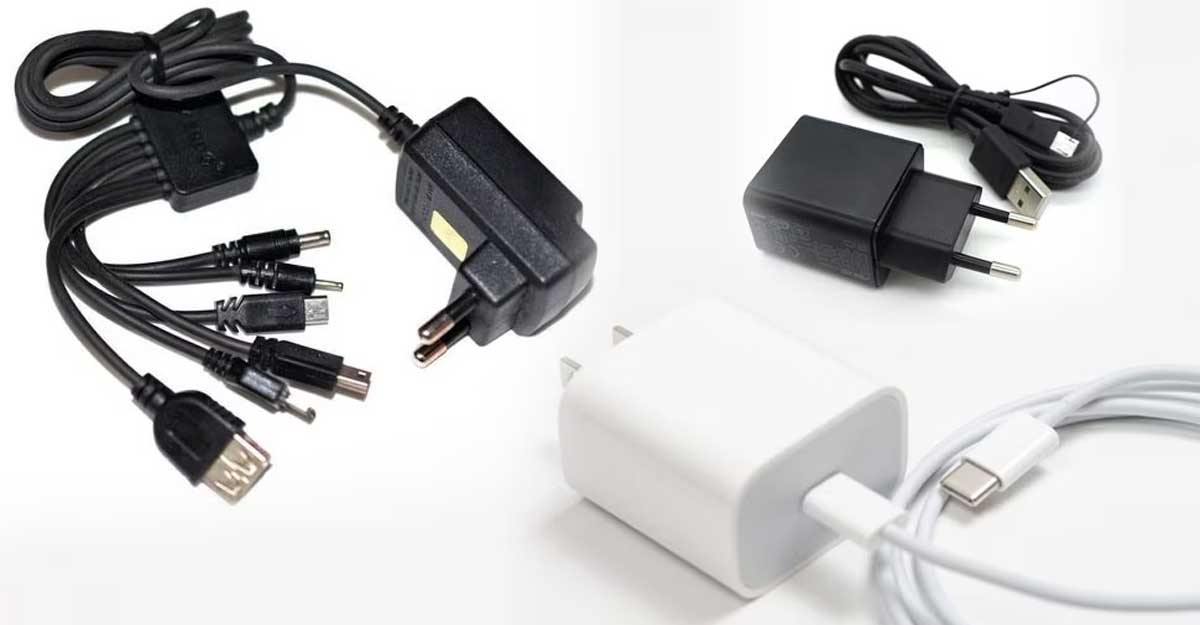 স্মার্টফোনের চার্জার কেন সাদা-কালো হয়?