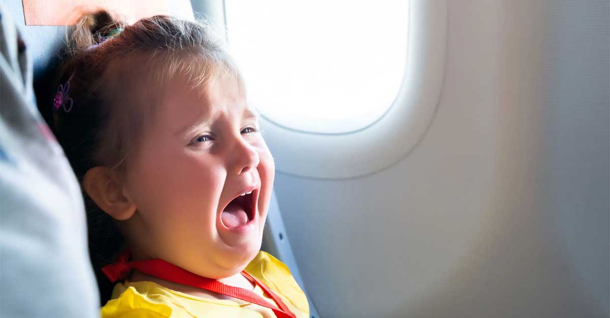 বিমানে শিশুরা কাঁদে কেন?