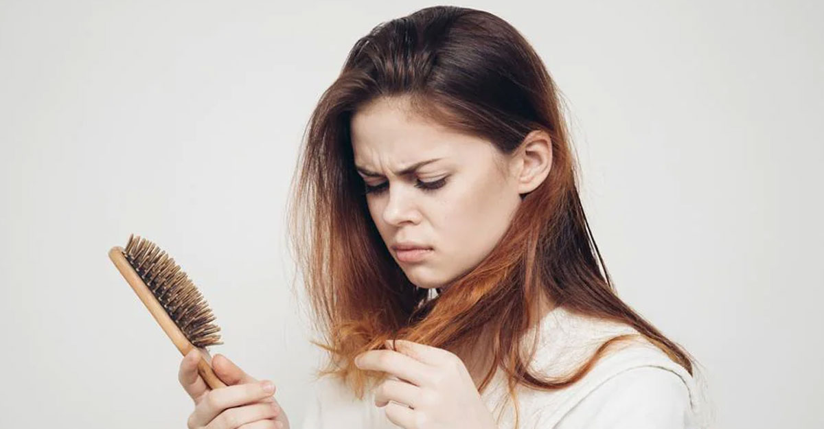 অতিরিক্ত চুল পড়া বন্ধ করার উপায়