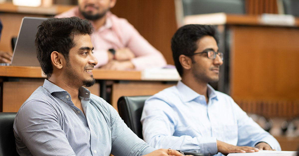 এক্সিকিউটিভ পদে পলমল গ্রুপে চাকরি