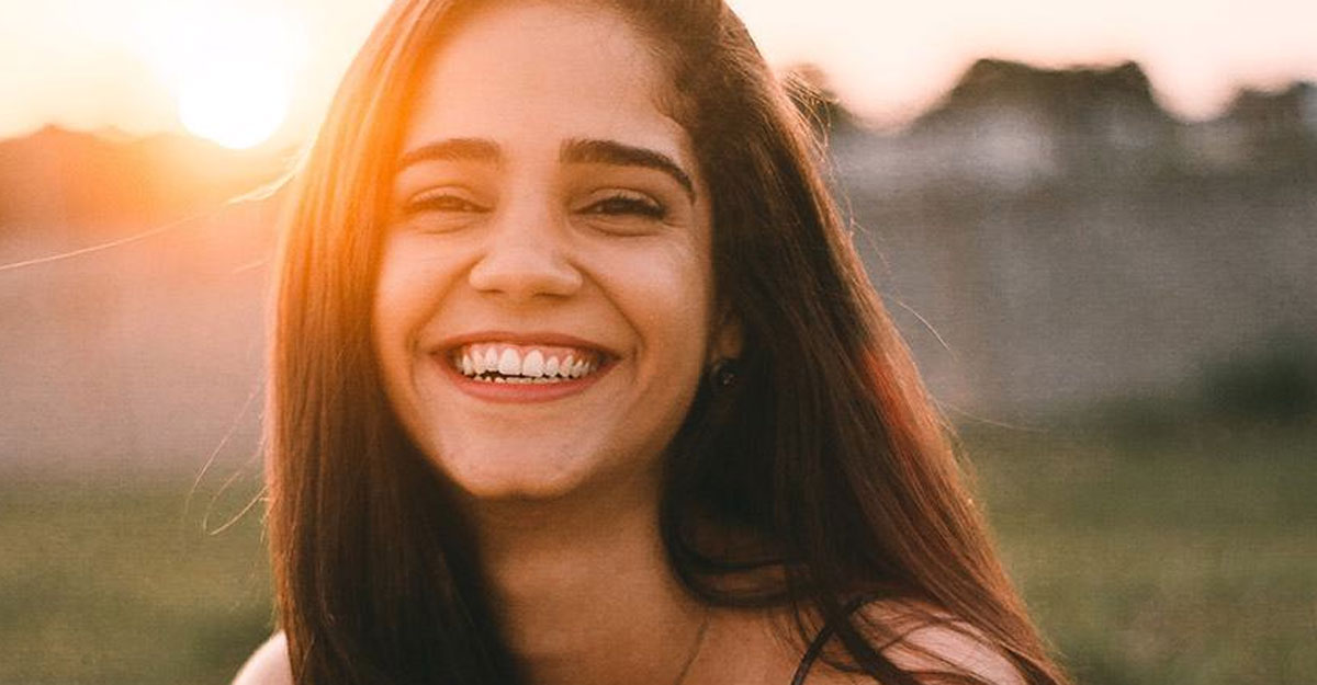 রোদে পুড়তে পারে ঠোঁটও, জানুন যত্নের উপায়