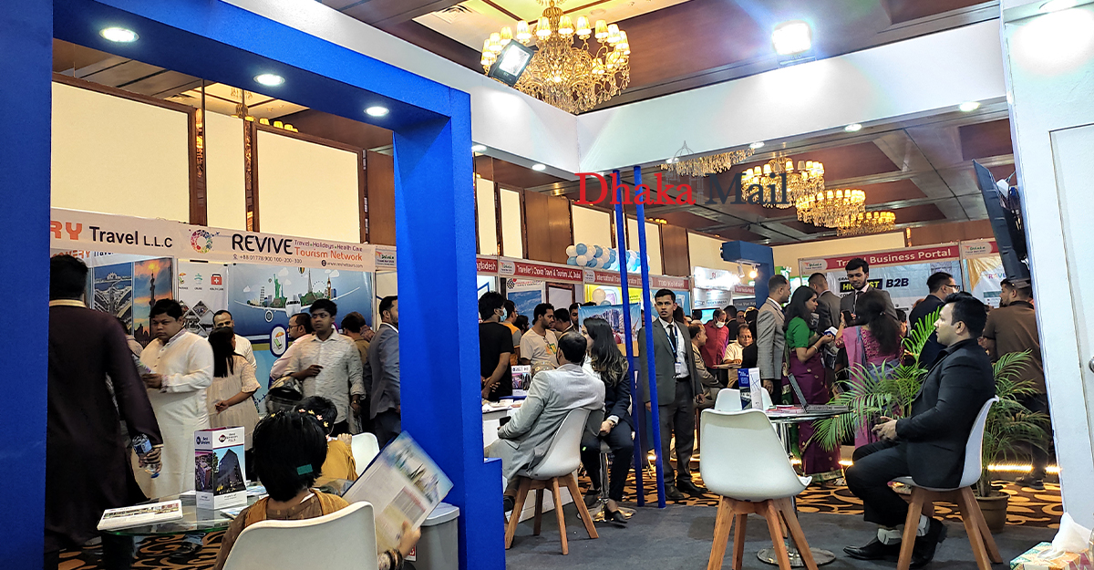 ঢাকা ট্রাভেল মার্টের দ্বিতীয় দিনে অফারের ছড়াছড়ি