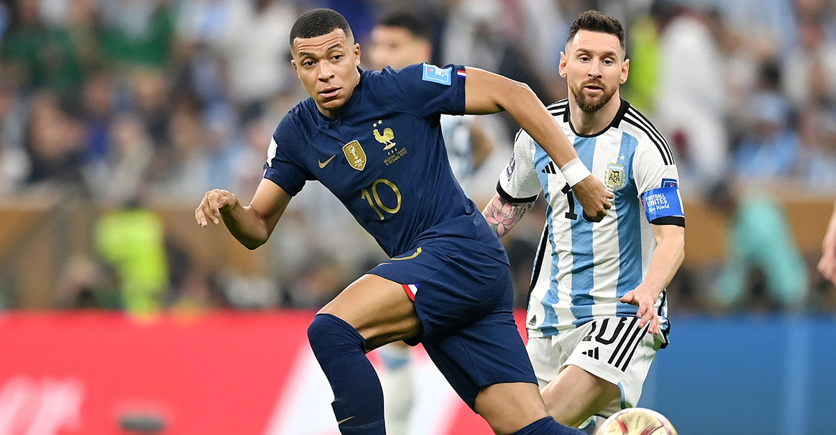 ‘মেসি নয়, এমবাপেই সেরা’