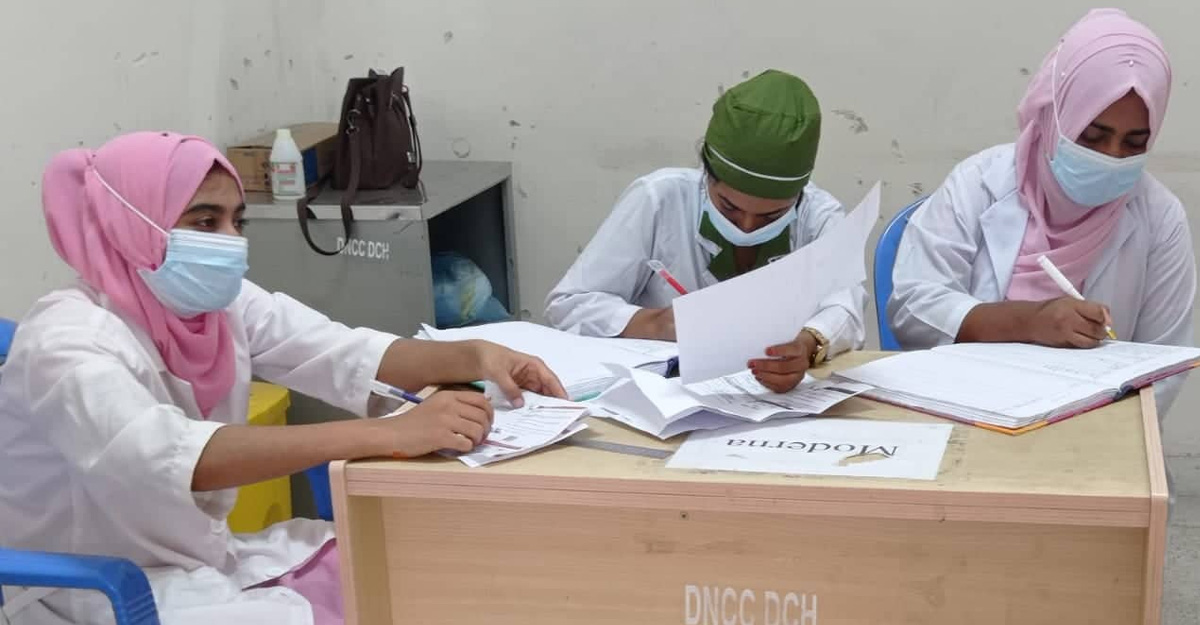 দ্বিতীয় শ্রেণির সুফল মিলছে না অনিয়ম ও অব্যবস্থাপনায়