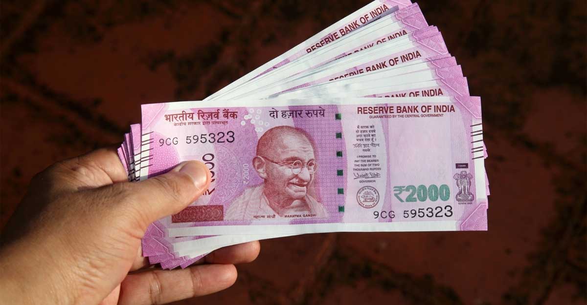 ভারতে ক্যাশ অন ডেলিভারিতে বাতিল ২ হাজারে নোট বদল