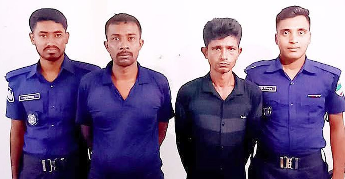 ডাবের ব্যবসা ছেড়ে মাদক কারবারিতে নামে দুই বন্ধু