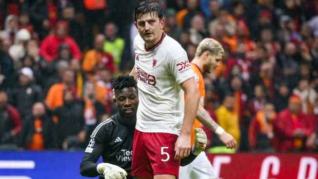 ওনানার ভুলে নকআউট পর্বে অনিশ্চিত ইউনাইটেড