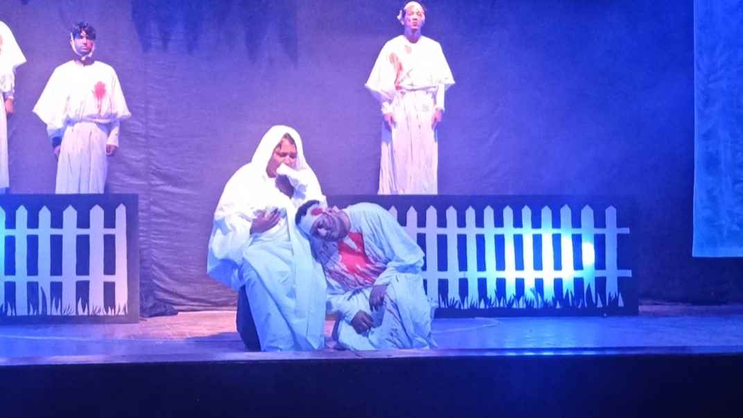 ঠাকুরগাঁওয়ে ‘কবর’ নাটক মঞ্চায়ন