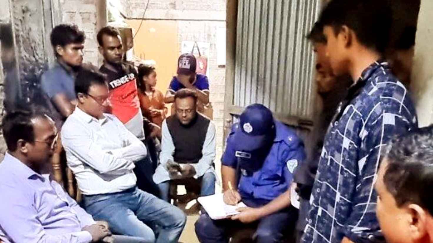 ছেলের বাল্য বিয়ে, বাবার জরিমানা