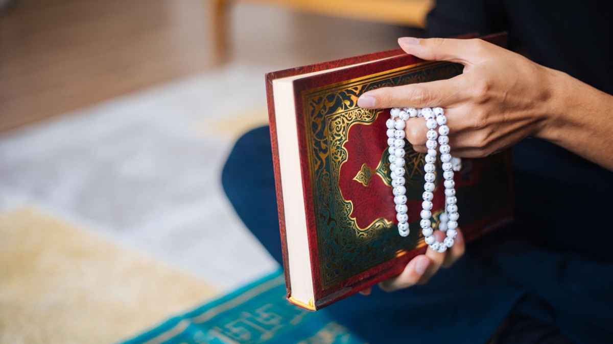 আল্লাহর পরীক্ষায় উত্তীর্ণ হওয়ার উপায় ও প্রতিদান