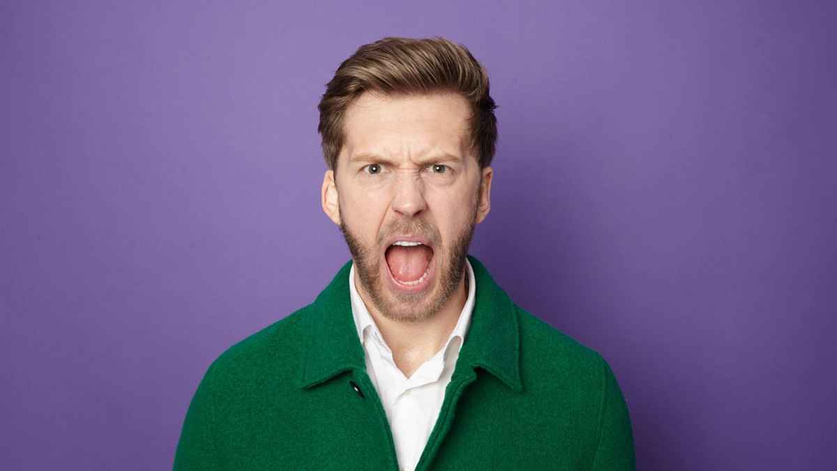 কঠিন রাগের সময় যা করতে বলে ইসলাম