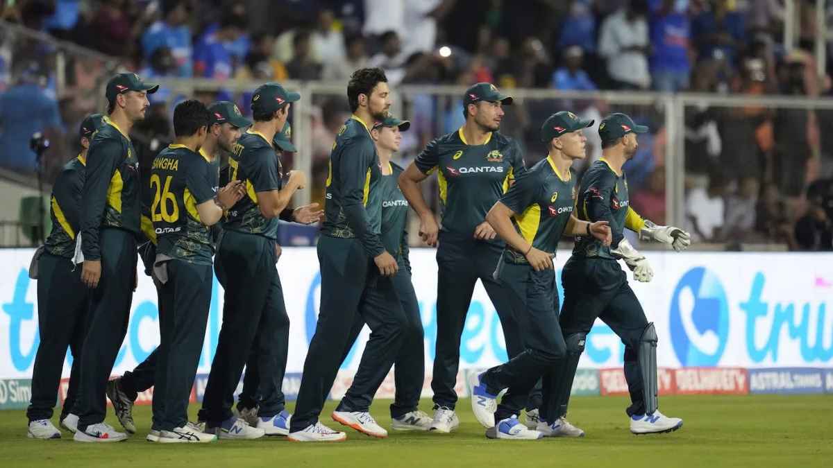 তিন ম্যাচ বাকি রেখেই ভারত ছাড়ছেন অজি তারকারা