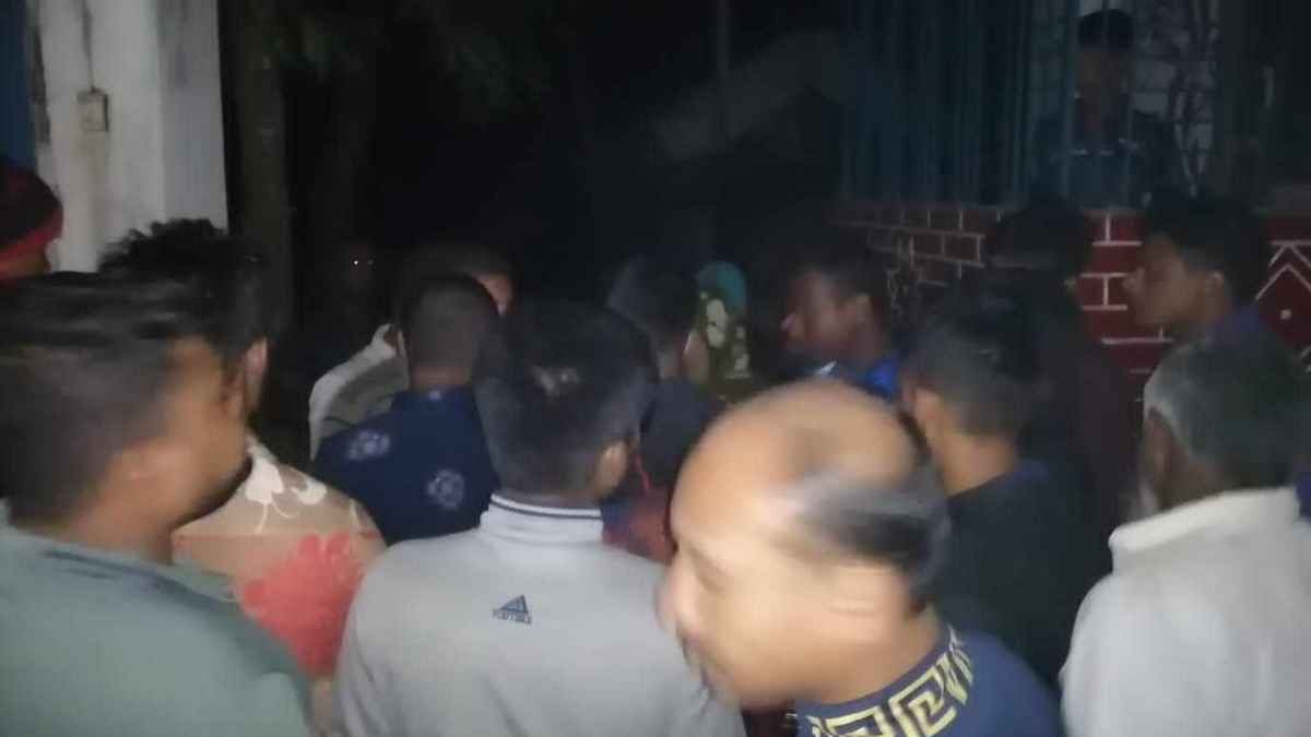 বগুড়ায় চোর সন্দেহে কিশোরকে পিটিয়ে হত্যা