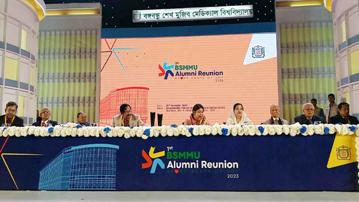 ‘সংখ্যা বাড়লেও স্বাস্থ্যকর্মীদের দক্ষতার ঘাটতি রয়েছে’