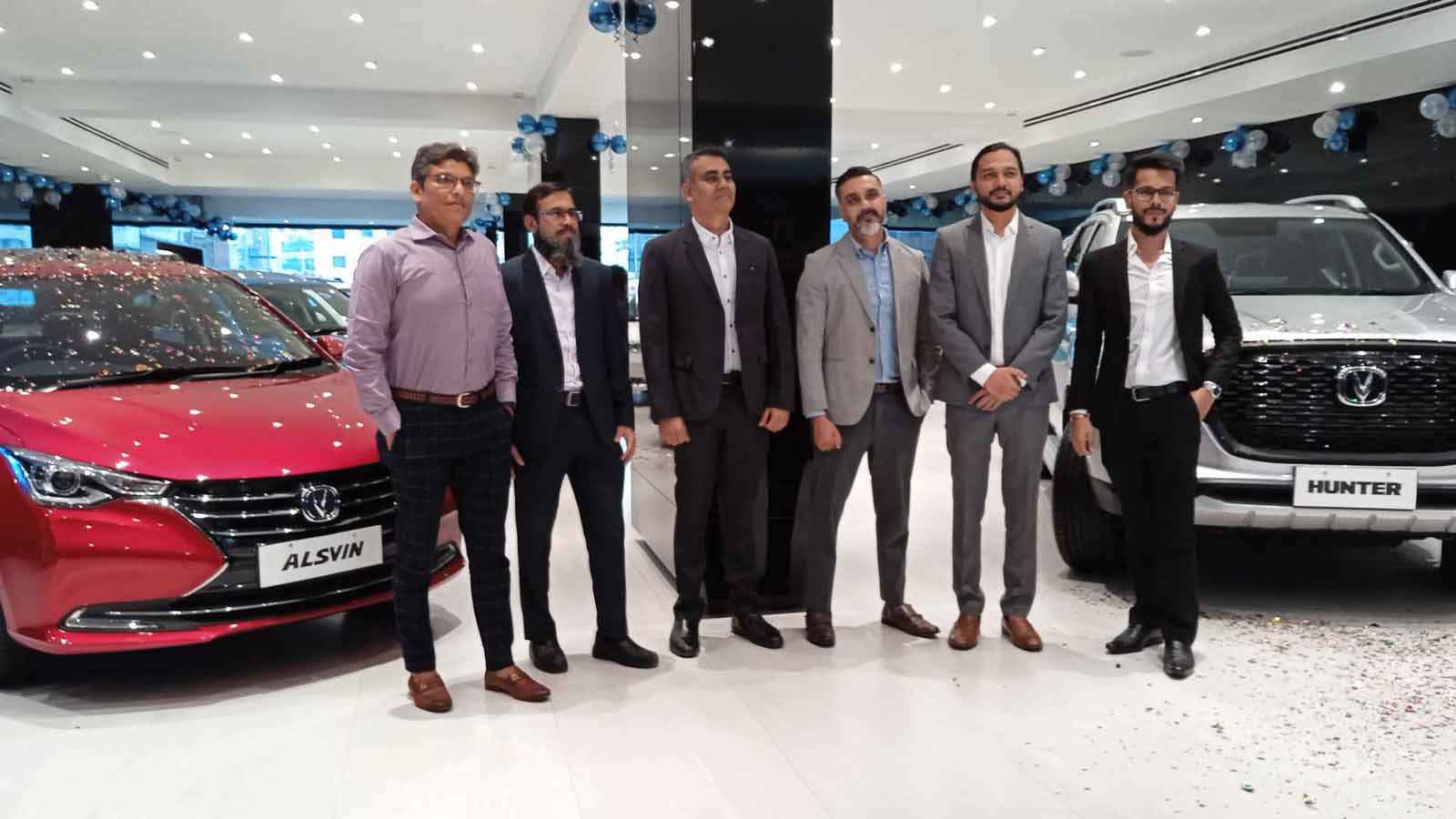 ২৫ লাখ টাকায় ব্র্যান্ড নিউ কার