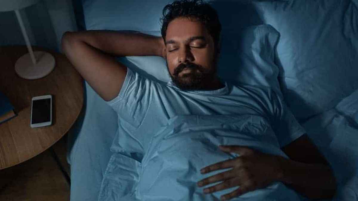 মৃত ব্যক্তিকে স্বপ্নে দেখলে কী হয়?