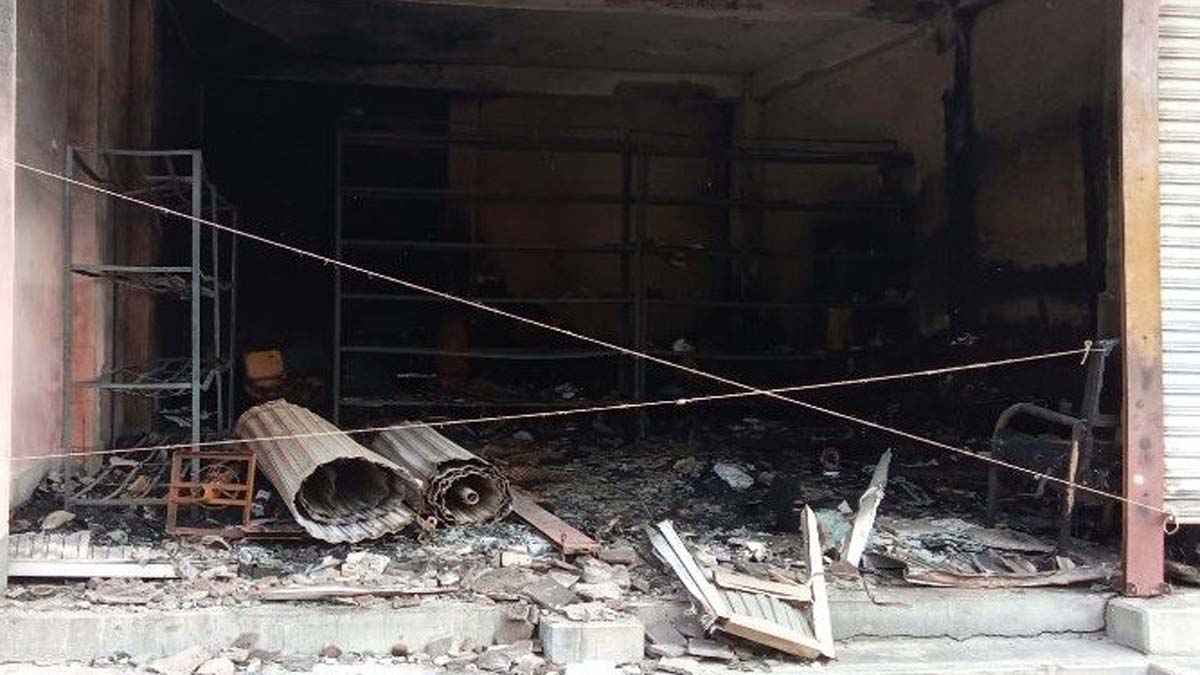 বাঘায় দোকানে অগ্নিকাণ্ড, মোটরসাইকেল পুড়ে ভস্ম