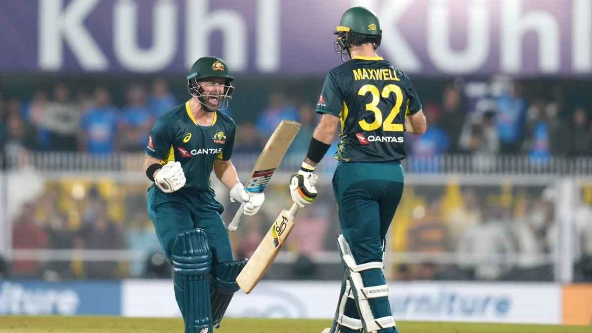 ম্যাক্সওয়েলের রেকর্ড শতকে ভারতকে উড়িয়ে সিরিজে টিকে রইল অস্ট্রেলিয়া