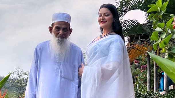 নানুর সাথে তার শেষ কালেমা পড়তে পেরেছি: পরীমণি