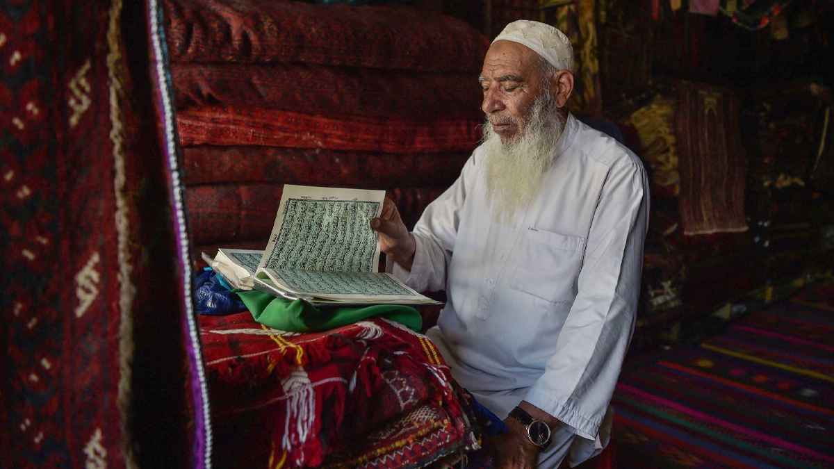 বাংলা উচ্চারণ দেখে কোরআন পড়া যাবে?