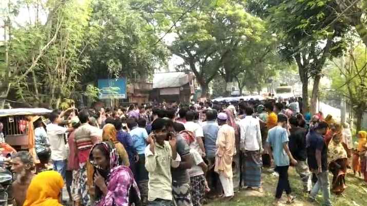 বালুবাহী ট্রাক্টরের ধাক্কায় প্রাণ গেল সাইকেল আরোহীর